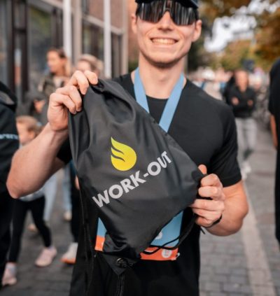 Carry your gear in style with the official Work-Out sports bag.